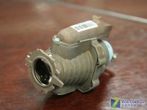 一次性到位 家庭影院組建方案全解析  一次性到位 家庭影院組建方案全解析