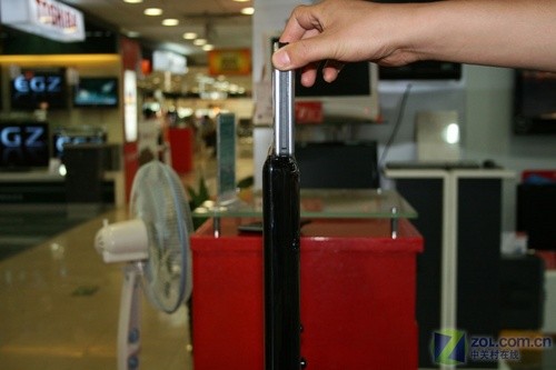 公開叫板日立?超薄3.5cm液晶賣場首測  公開叫板日立?超薄3.5cm液晶賣場首測