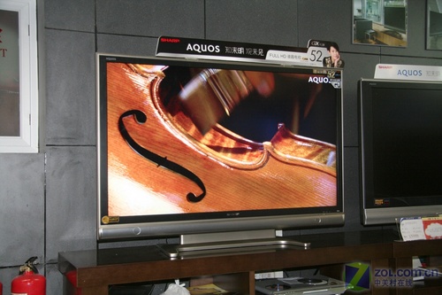 尾貨甩賣 夏普52吋液晶再降1000促銷  尾貨甩賣 夏普52吋液晶再降1000促銷