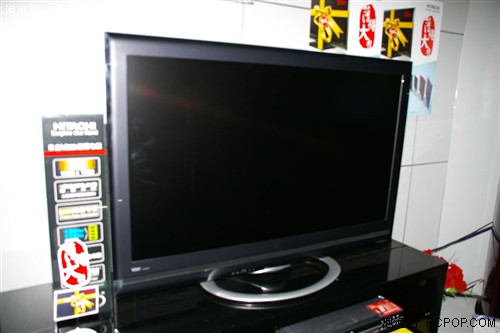 首次破萬銷售 日立42吋超薄液晶狂降
