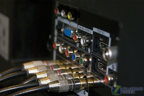 全高清+超級靚彩 三星46液晶破8000元  全高清+超級靚彩 三星46液晶破8000元