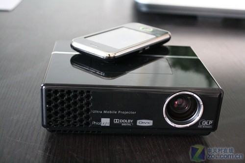 能用3萬小時!  LG掌上LED投影機到貨  能用3萬小時!  LG掌上LED投影機到貨