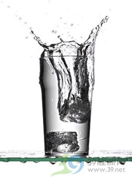 女人夏季怎樣喝水會(huì)更好