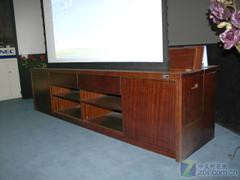 高端影院 億立柜式電動(dòng)投影幕28600元