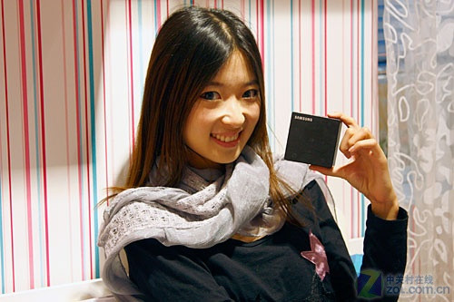 ļͥӰԺ(chung) ALEDͶӰ 