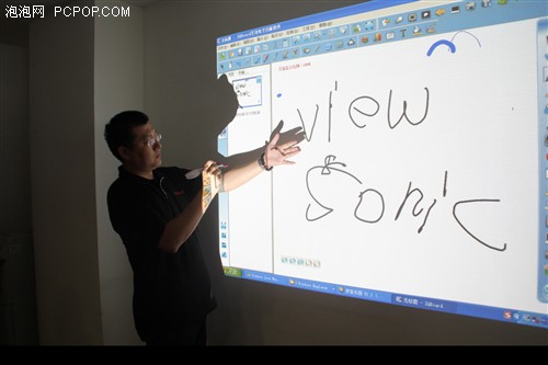 ׃̌Wʽ(yu)ɻͶӰCw 