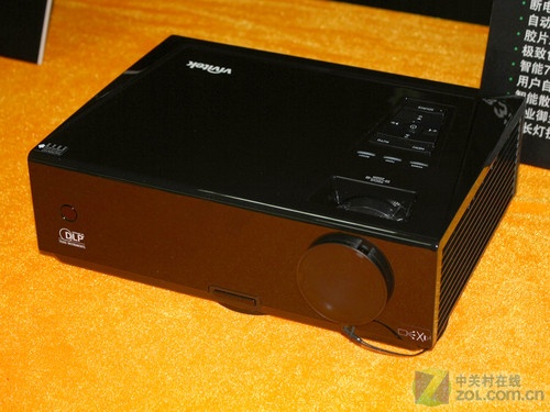 最高6000元 為30平米會議室選投影機