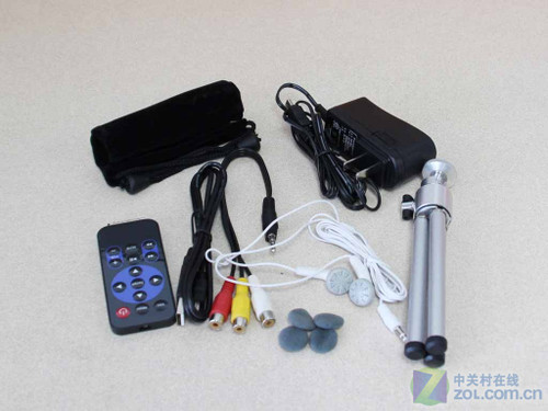 40吋屏幕MP4 愛國者首款手持投影試用