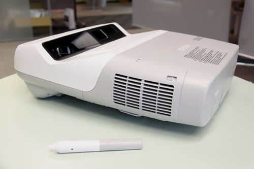 愛(ài)普生反射式超短焦互動(dòng)投影450W上市