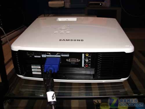 1千流明LED投影機(jī) 三星SP-F10北京到貨