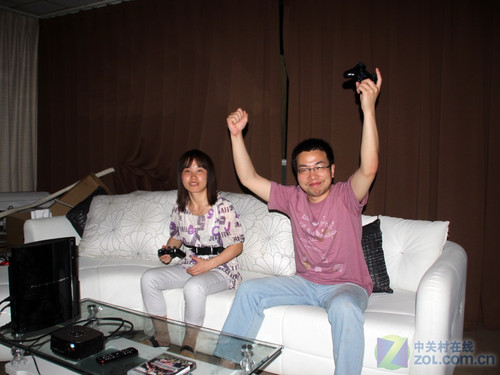 看球賽行嗎?20平米客廳考驗(yàn)LED投影機(jī)