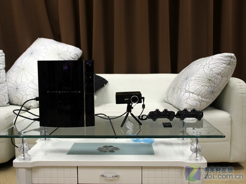 玩爽高清游戲 LED便攜投影宏碁K11試用