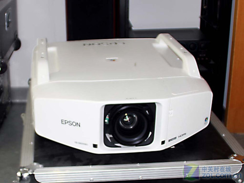 WUXGAҺͶӰC(j) (i)Z8000WUDp 