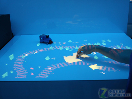 CES2011:interչʾ·fͶӰg(sh) 