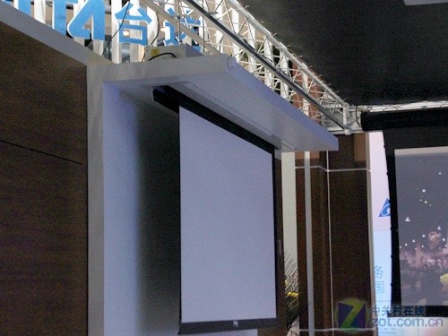 房價4萬1平米 如何用狹長客廳建影院