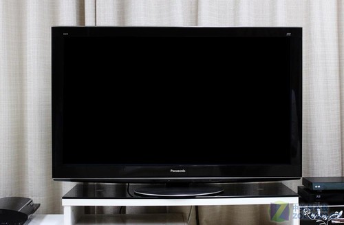 不懼動態(tài)挑戰(zhàn) 松下65吋3DTV降價促銷