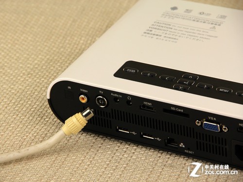 是投影更是電視 瑞視達(dá)T12智能微投測試