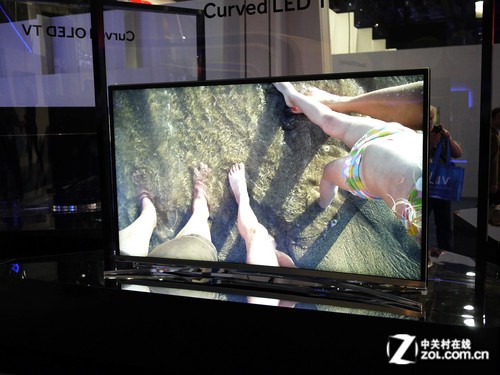 国产65英寸曲面屏 CES展海尔示新品电视-高清