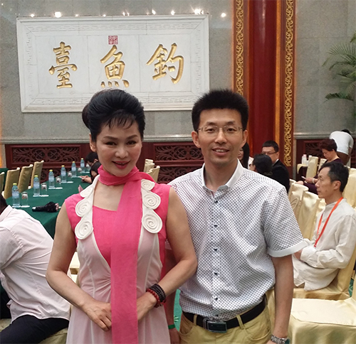 范貴賓與張華敏老師.jpg 范貴賓與張華敏老師.jpg